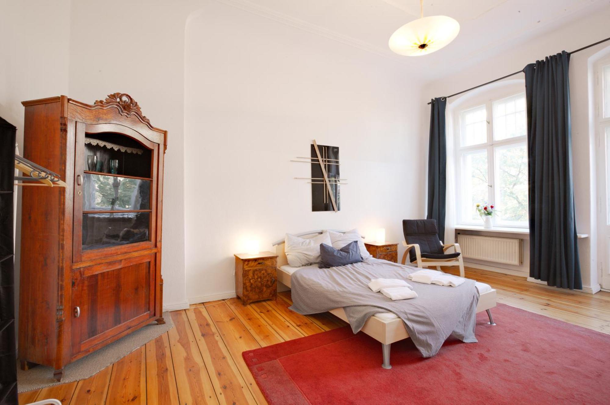 Elegante Altbauwohnung Берлин Экстерьер фото
